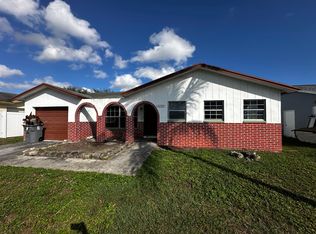 22390 SW 66th Ave, Boca Raton, FL 33428