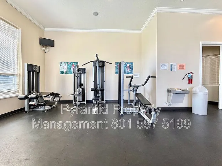 6353 W Passenger Ln — Photo 25