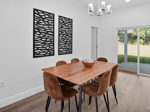 5th image of 99 W Goldcoast Pl