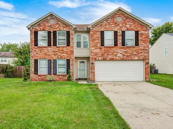14314 Holly Berry Cir, Fishers, IN 46038
