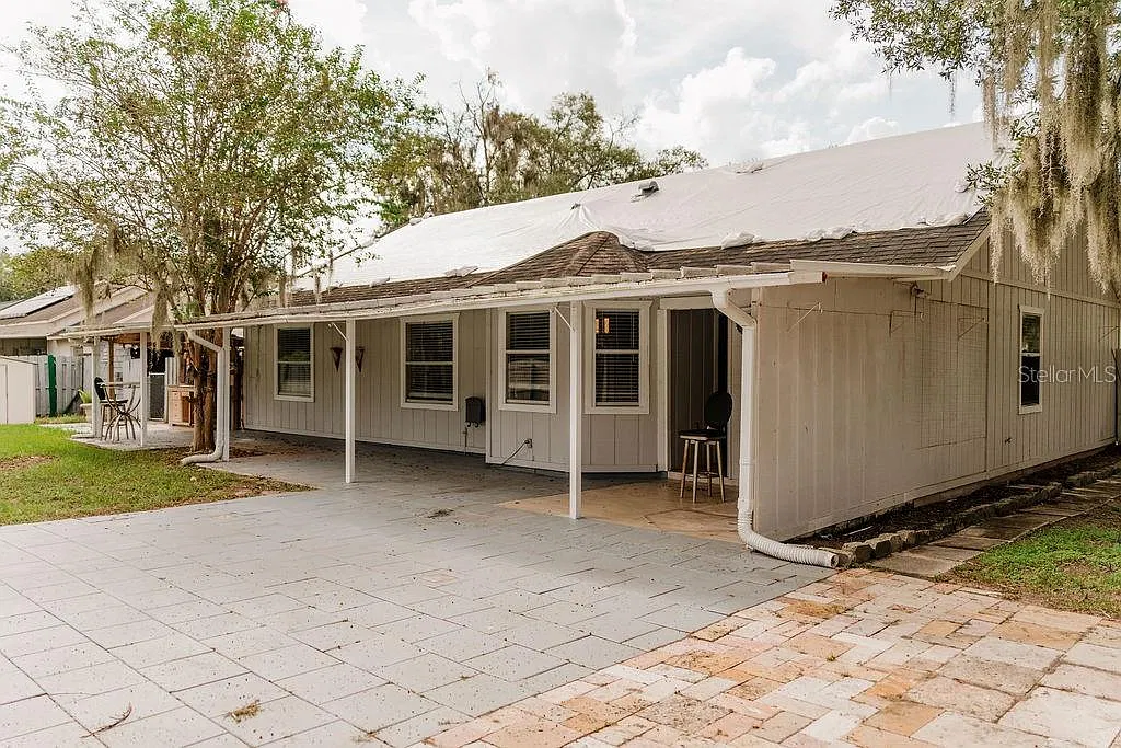 3 bed, 1.0 bath, 1390 sqft, $1,999 — Photo 4
