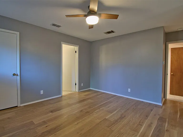 9202 Quail Meadow Dr — Photo 25