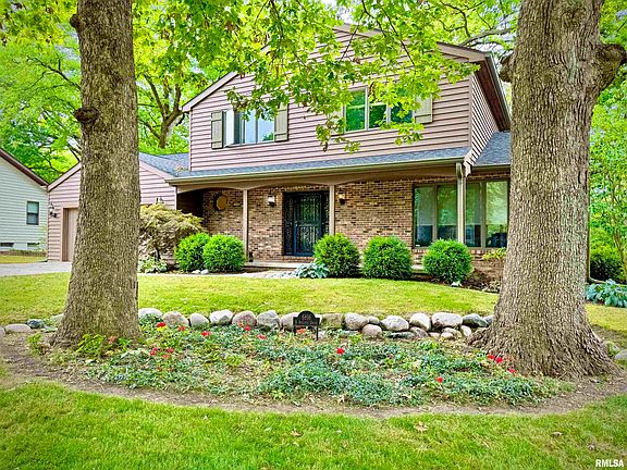 3rd image of 6816 N Aycliffe Dr