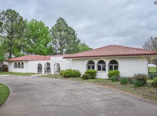 1611 E Fryar Dr, Sallisaw, OK 74955