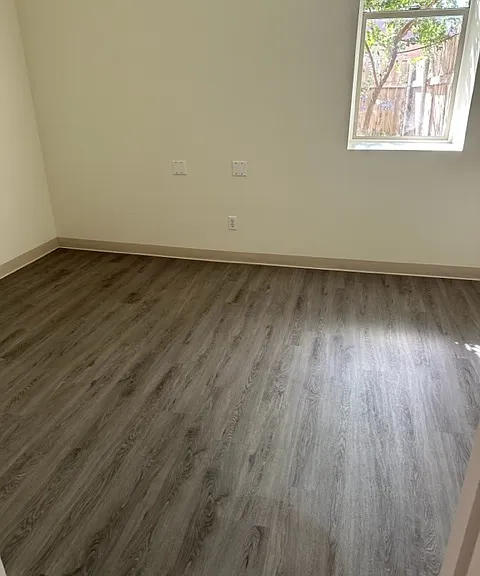 898 Guadalupe St — Photo 3