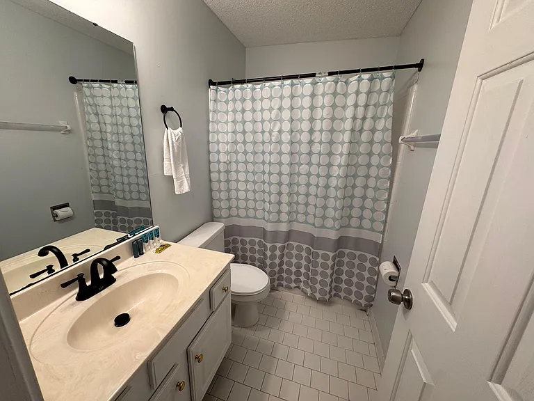 8843 Overlea Cv — Photo 38