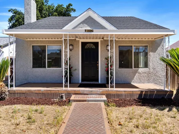 4693 E Illinois Ave, Fresno, CA 93702