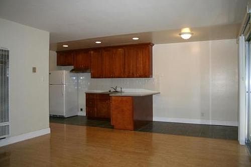 1st image of 1520 S Claremont St APT D