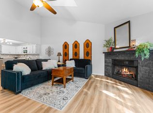 185 Eagle Pointe Dr, Branson, MO 65616