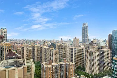 Rented by Nest Seekers International