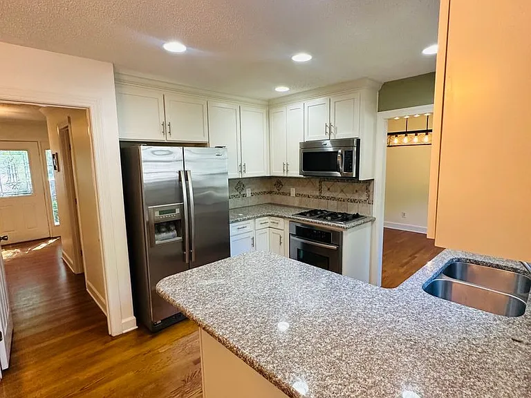 4919 Sarah Hall Ln — Photo 3
