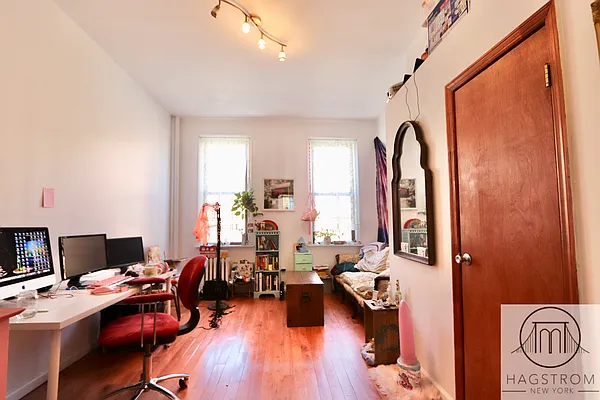 Rented by Hagstrom Management Inc | media 3