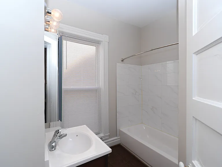 1204 E Broadway #1 — Photo 5
