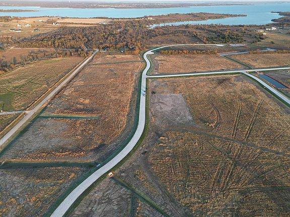 5th image of 4 Lake Superior Dr