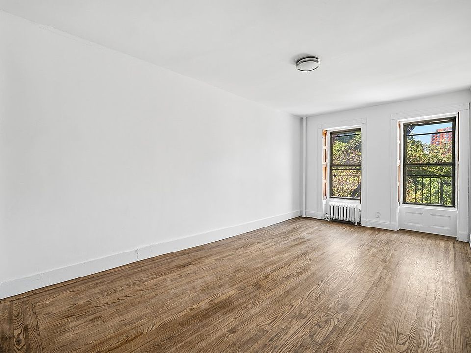 1st image of 400 Bleecker St APT 3A