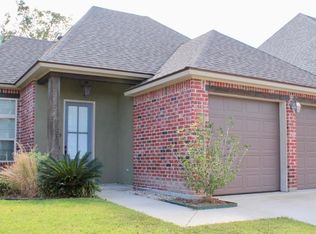 215 Treasure Cv, Lafayette, LA 70508