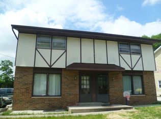 3325 S Wollmer Rd, West Allis, WI 53227