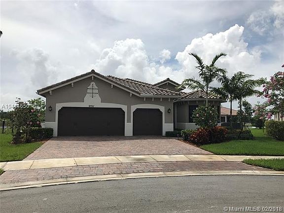 2nd image of 9751 Lakeview Ln #0