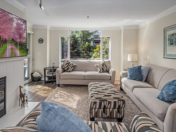 3rd image of 19142 122nd Ave #201