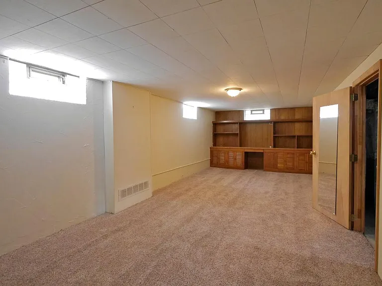 602 Huntmere Dr — Photo 18