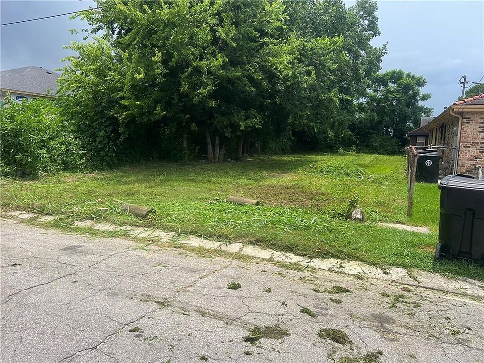 1st image of 6042 Kuebel Dr
