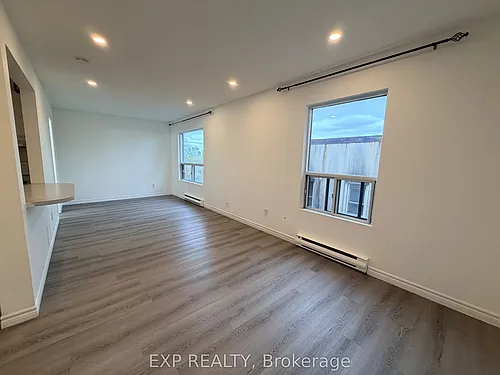 102 Greensides Ave #12 Photo 1