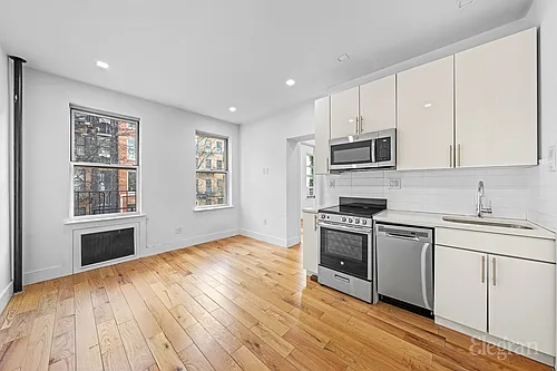 103 Saint Marks Pl #3B Photo 1