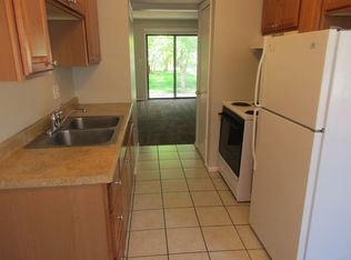 217 SE Claremont St APT A, Lees Summit, MO 64063