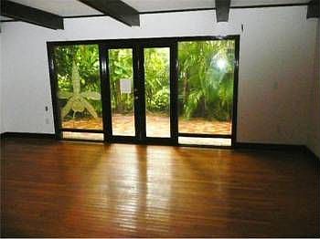 5th image of 434 Garlenda Ave