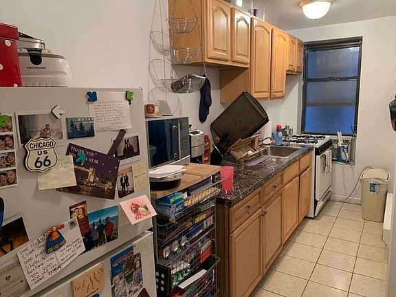 2nd image of 1777 1st Ave Frnt 2