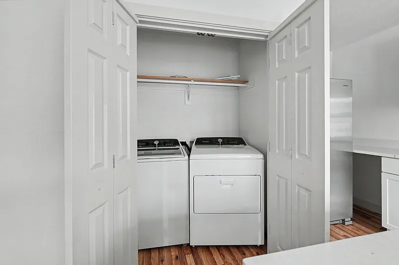 3 bed, 2.0 bath, 1200 sqft, $2,775 — Photo 4