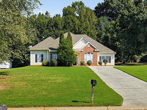4th image of 150 Stewart Hollow Ln