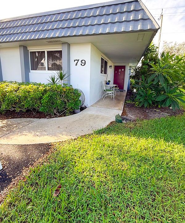 1st image of 2886 Fernley Dr E