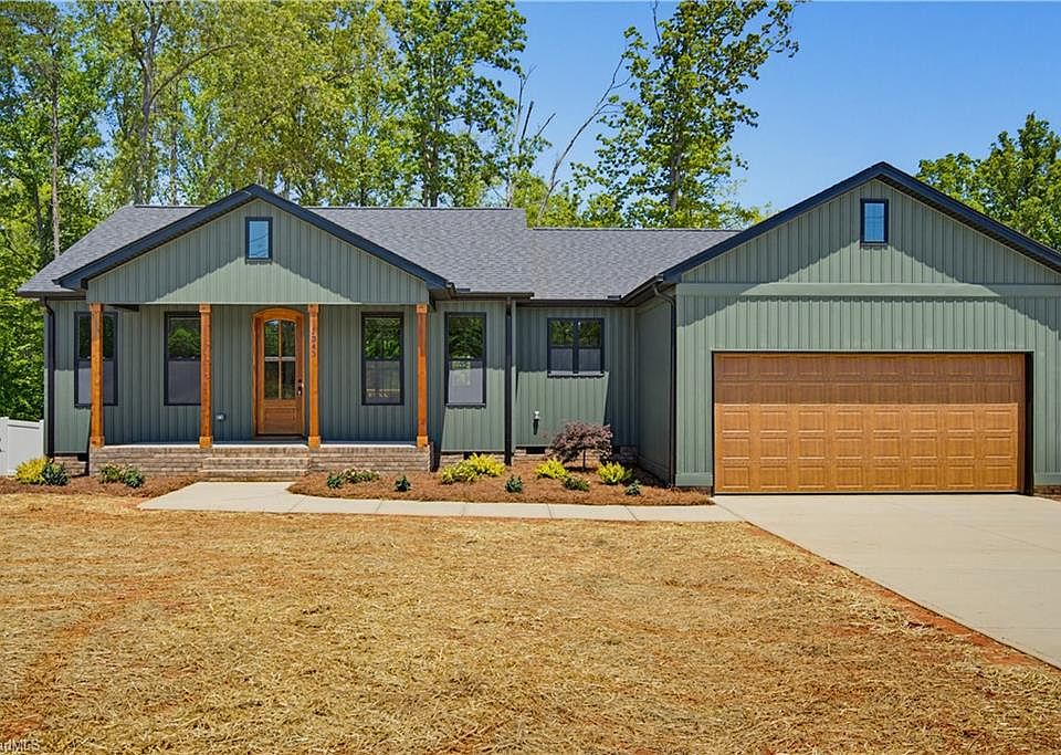 1st image of 1343 Simpson Rd