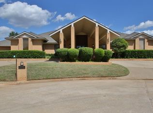 12700 Saint Johns Dr, Oklahoma City, OK 73120