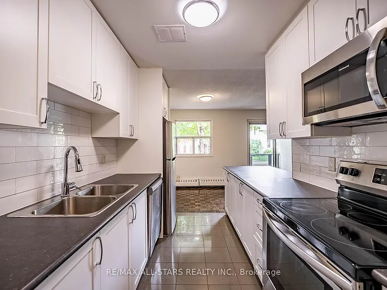 7 Albert St #116 — Photo 6