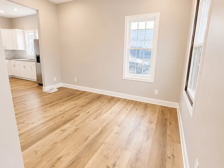 383 N Water Ave #2 — Photo 7