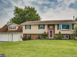 64 Kingston Dr, Palmyra, PA 17078
