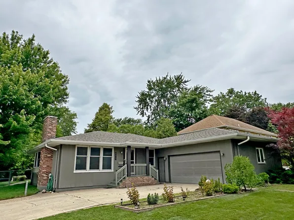 8440 Van Buren Ct, Munster, IN 46321