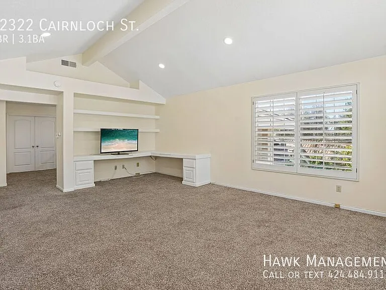 22322 Cairnloch St — Photo 53