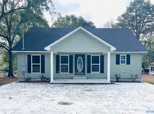 100 Lindsey Rd, Horton, AL 35980