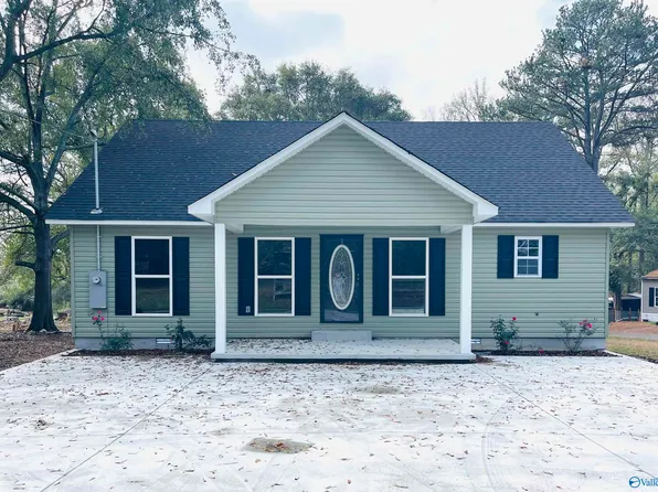 100 Lindsey Rd, Horton, AL 35980