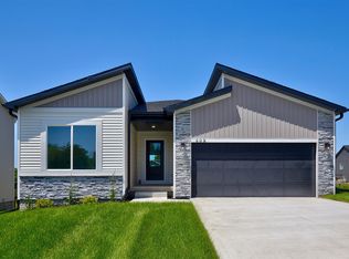 408 Napoli Ave, West Des Moines, IA 50266