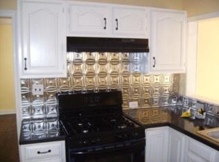 528 Cleardale Ave, Ewing, NJ 08618