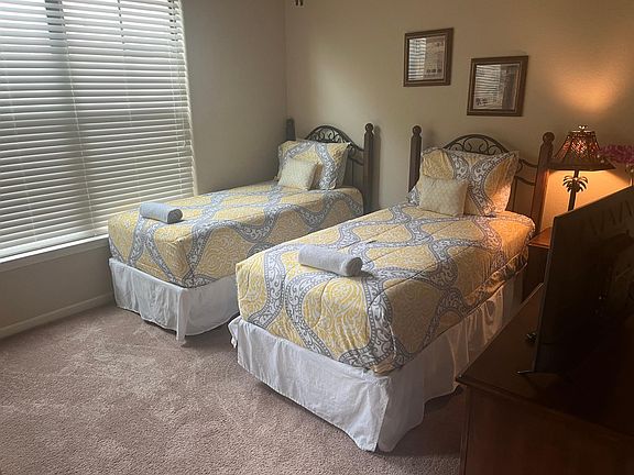 5th image of 910 Charo Pkwy Unit 322