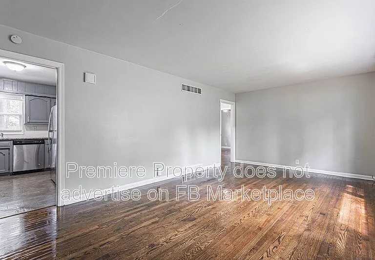 8812 E 86th St — Photo 3