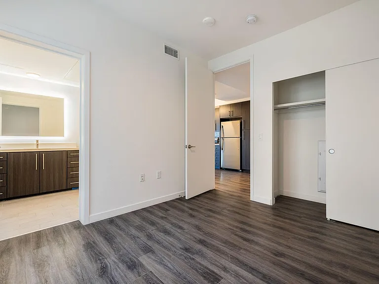 1400 FIG Apartments — Photo 56