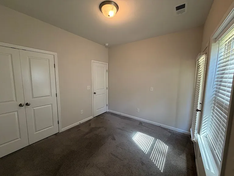 311 Mahone Dr #14 — Photo 11