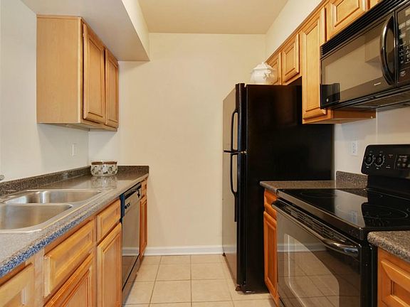 5th image of 2511 Metairie Lawn Dr #307