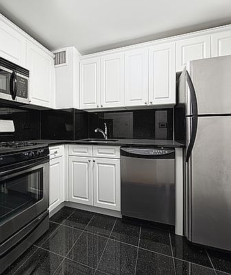 1st image of 305 E 86th St #10NE